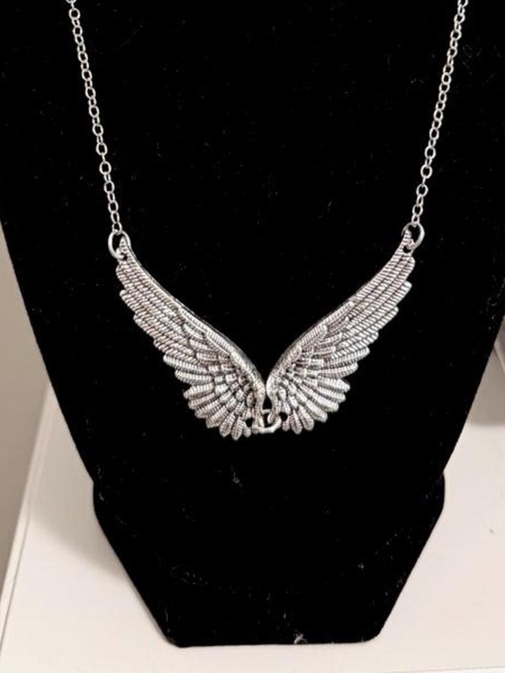 Silver Angel Wings Pendant Necklace - Women's Jewelry